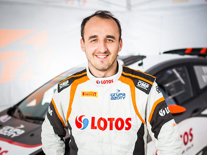 Kubica-fot_PAWEŁ-STELMACH-(4)-okładkka